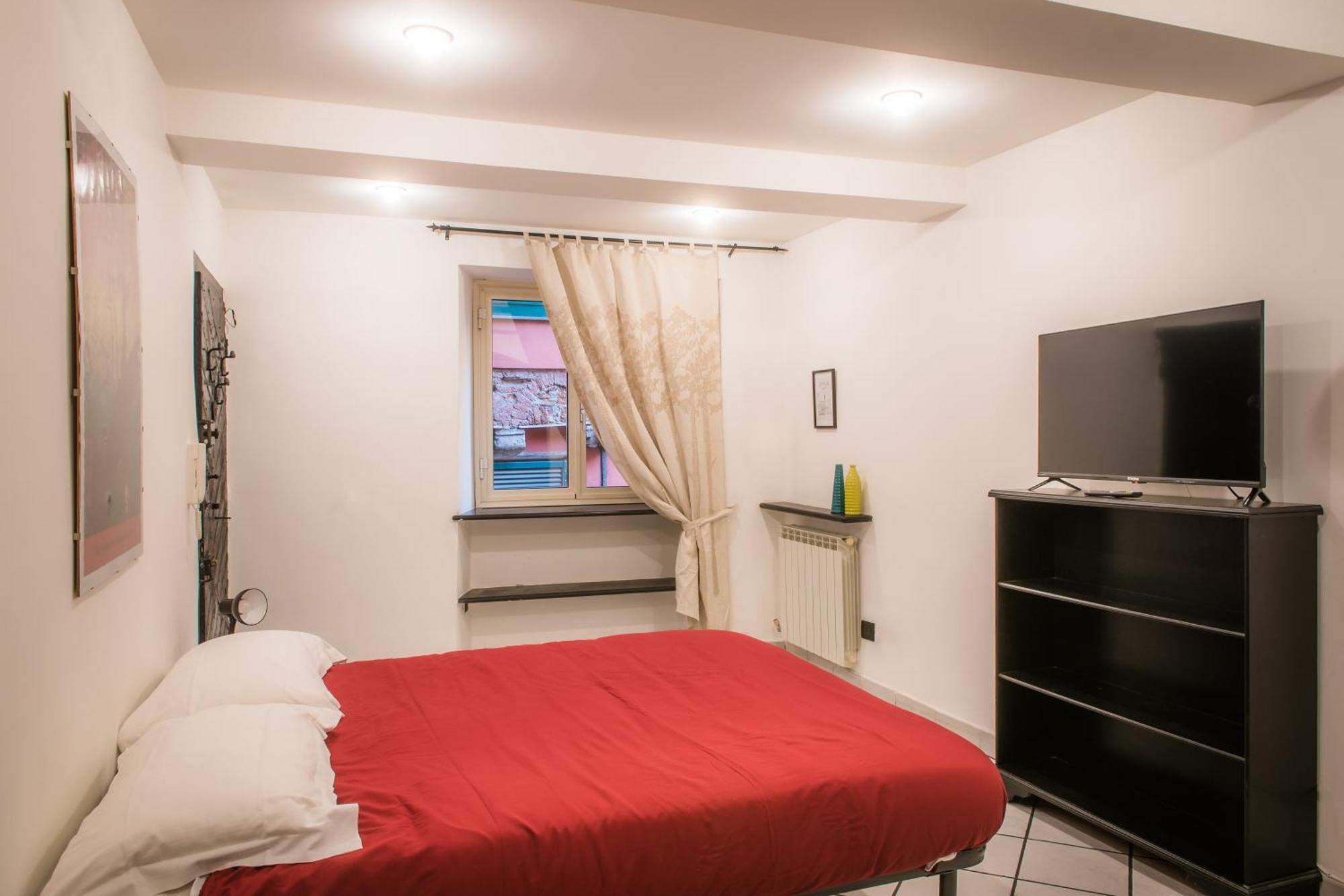 Free Parking - In Centro Storico A Genoa